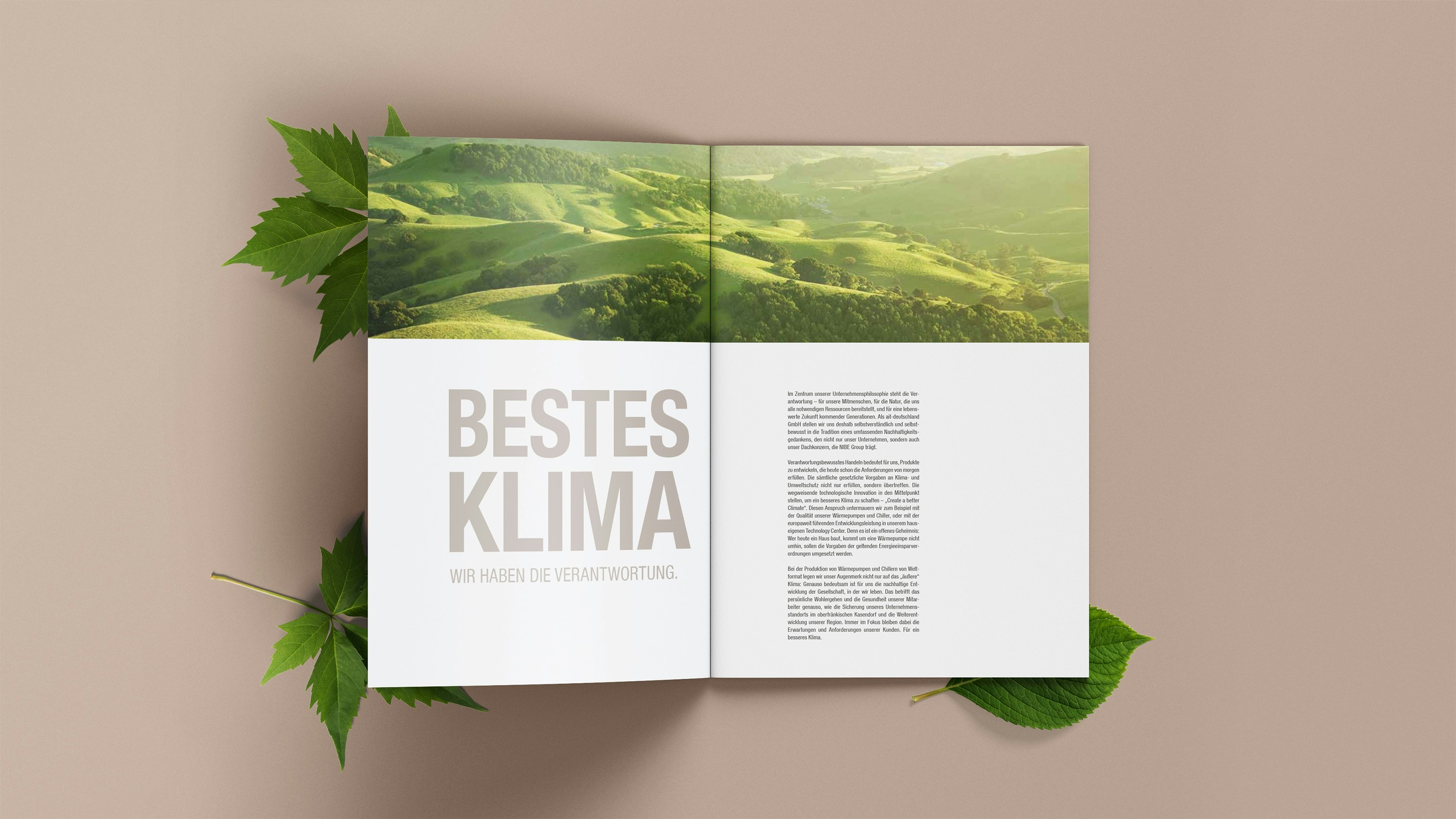 Mockup ait Imagebroschüre Innen