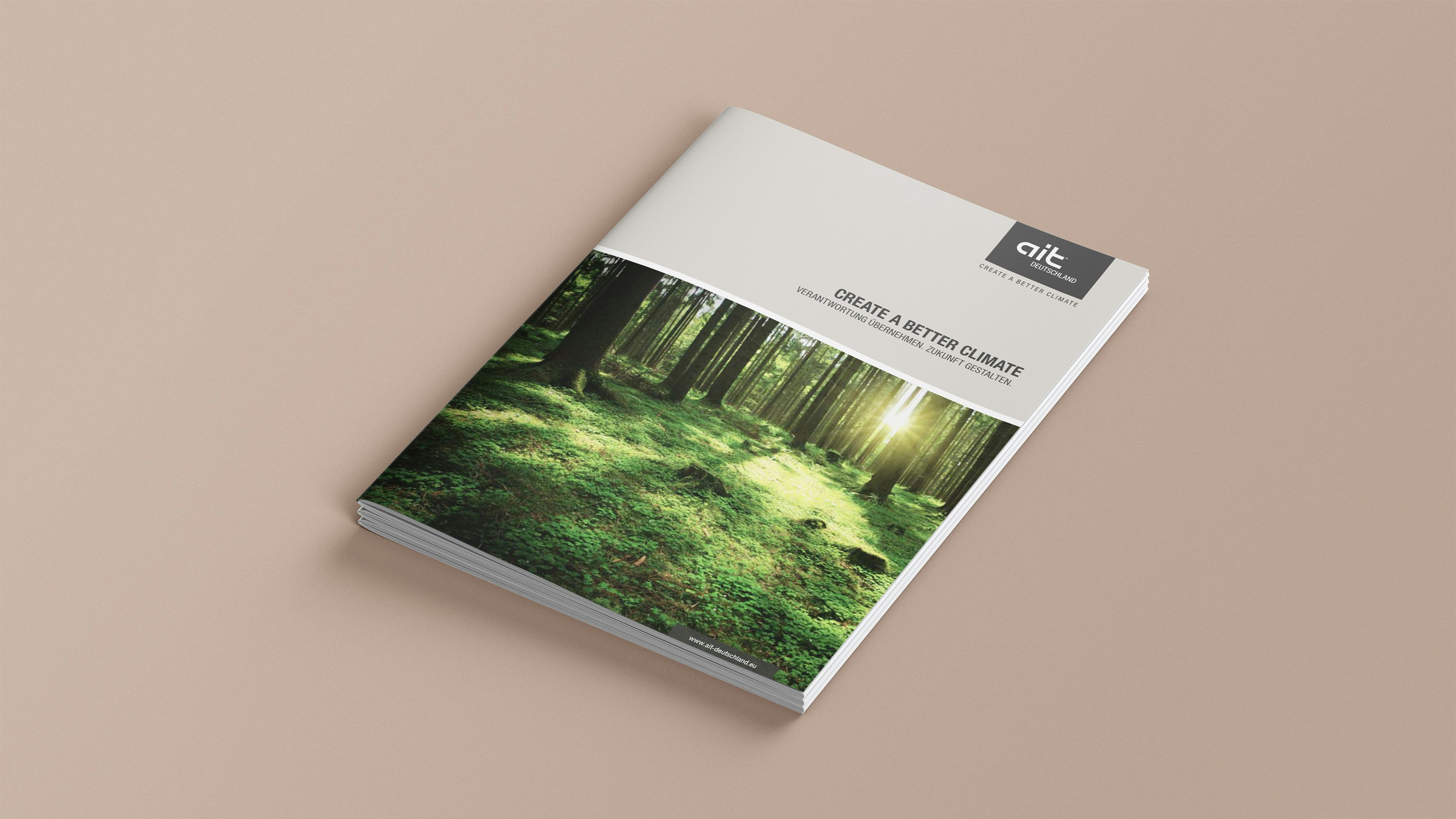 Mockup ait Imagebroschüre Titel