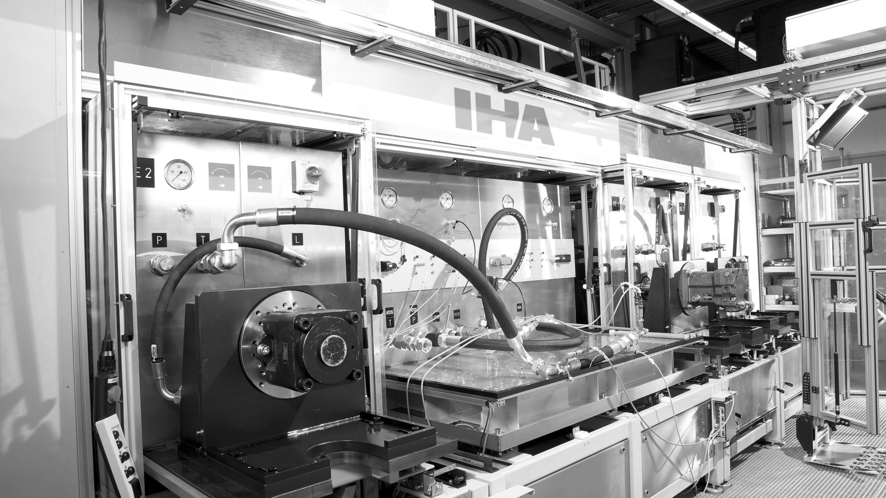 Stimmungsbild IHA Universal-Hydraulik-Prüfstand