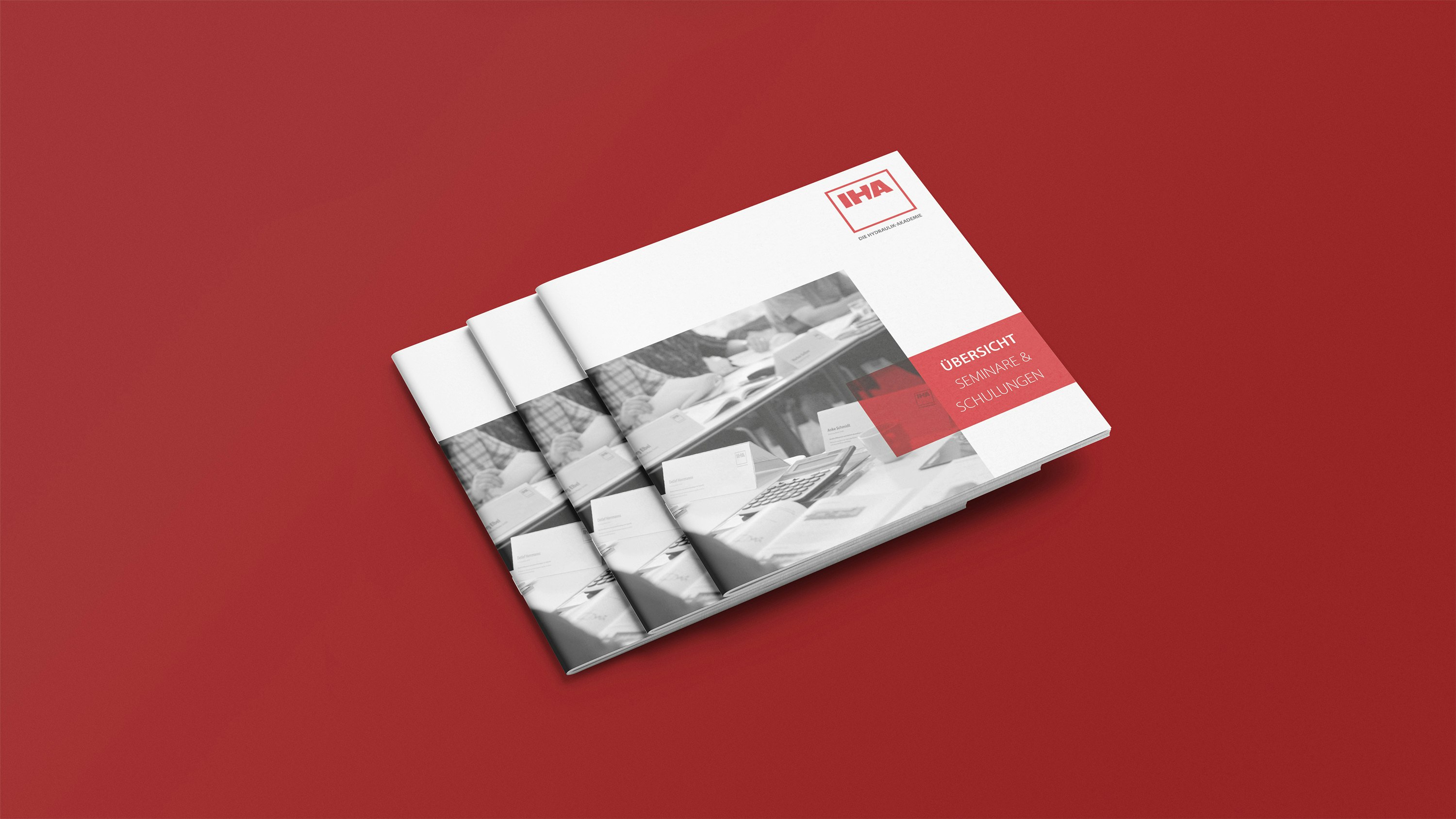 Mockup IHA Seminarbroschüre Titel